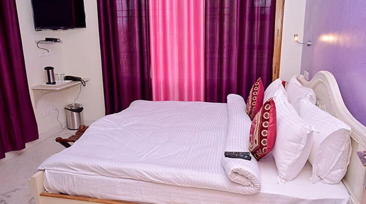 Ellays Dream Resort Solan Exterior photo