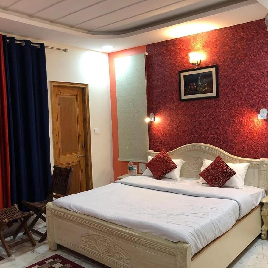 Ellays Dream Resort Solan Exterior photo